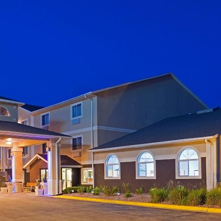 Holiday Inn Express Deforest By Ihg Екстериор снимка
