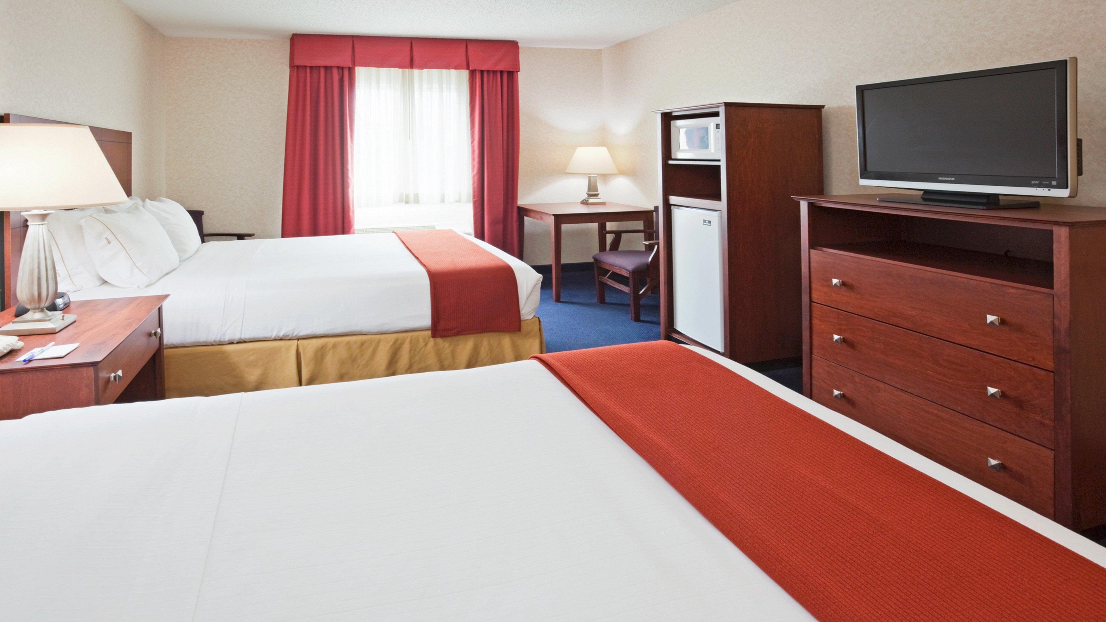 Holiday Inn Express Deforest By Ihg Стая снимка